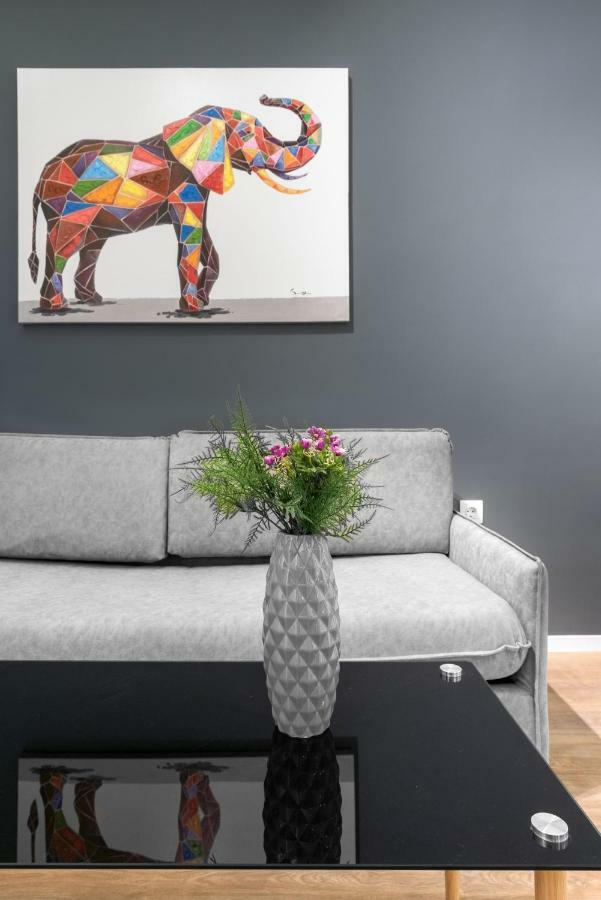 Denizen Boutique Apartments, Nilie Hospitality Mgmt Thessaloniki Buitenkant foto